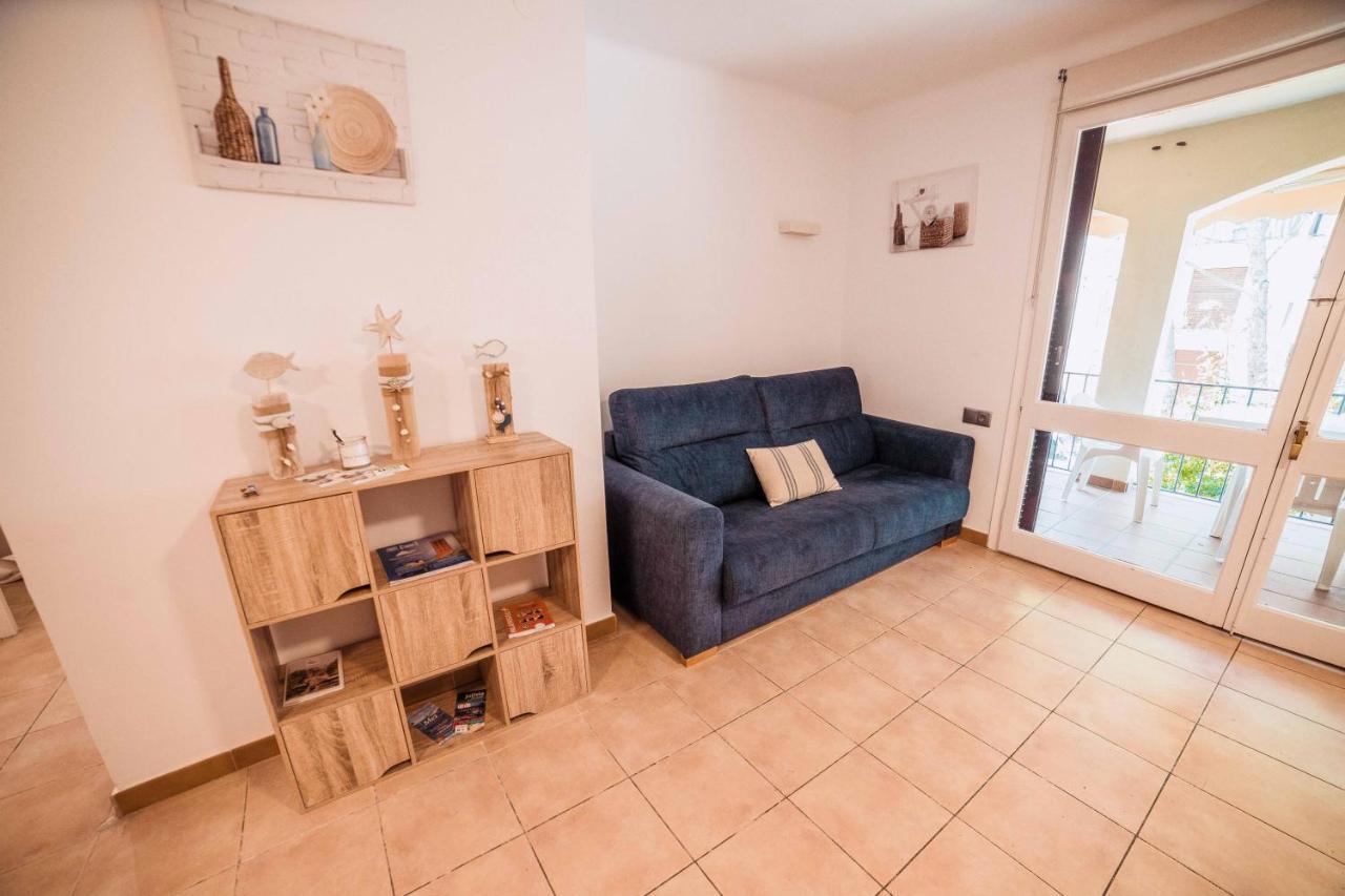 Apartamento Reformado A 2 Minutos De La Playa En Calella! 卡莱利亚德帕拉弗鲁赫尔 外观 照片